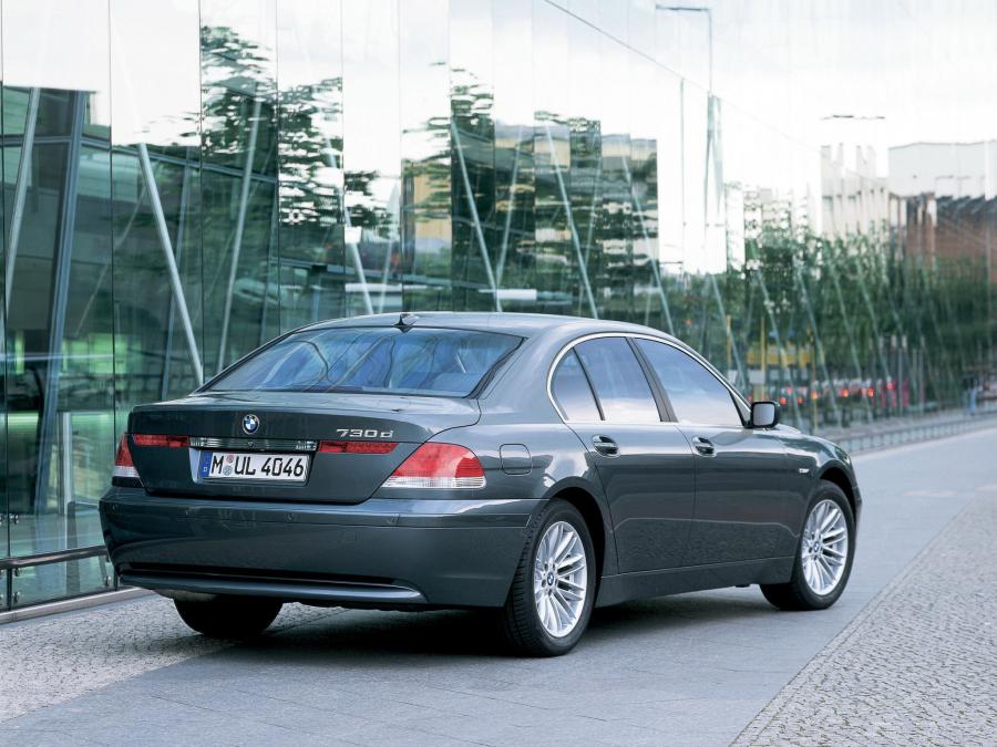  BMW 730d 2002 года  (фото 2 из 9)